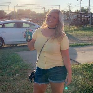 Meet your Posher, Marisa